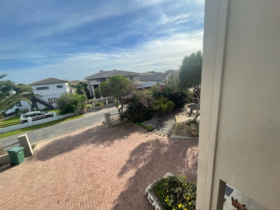 To Let 3 Bedroom Property for Rent in Country Club Western Cape